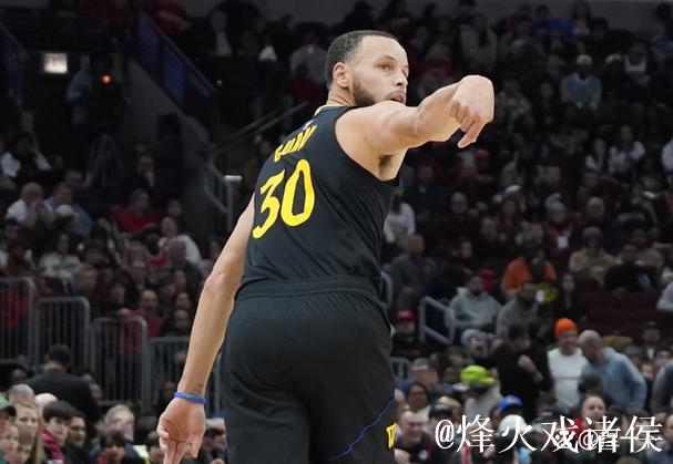 字母哥需要援助：如何前往勇士队？库里豪取48分